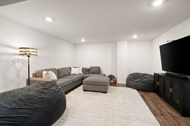 10550 Azalea Drive, Crown Point, IN 46307