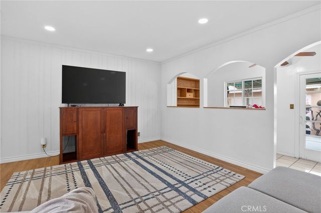 9388 Dorrington Place, Arleta, CA 91331