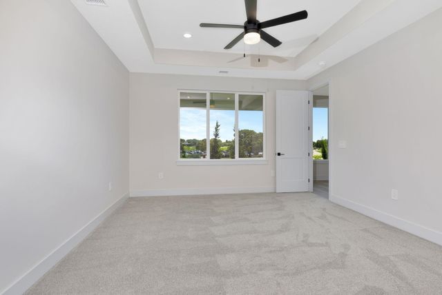 844 N Speyside Cir, Andover, KS 67002