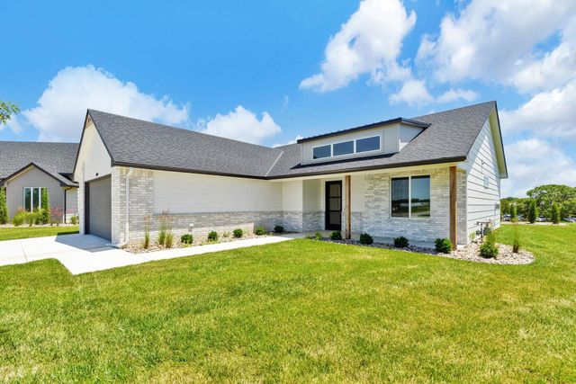 844 N Speyside Cir, Andover, KS 67002