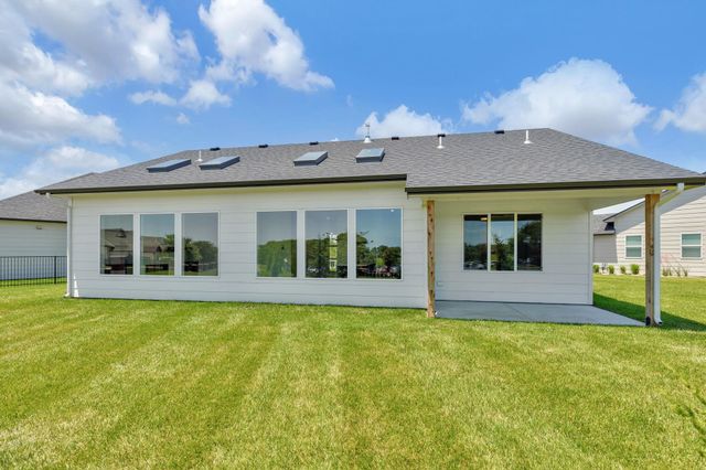 844 N Speyside Cir, Andover, KS 67002