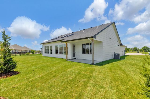 844 N Speyside Cir, Andover, KS 67002