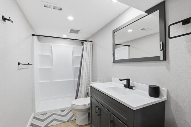 9816 E Broadway Ave, Spokane Valley, WA 99206