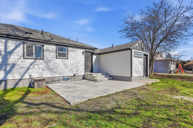 9816 E Broadway Ave, Spokane Valley, WA 99206