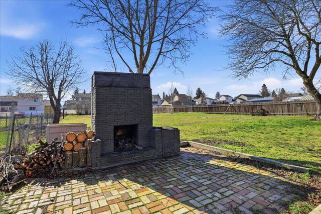 9816 E Broadway Ave, Spokane Valley, WA 99206