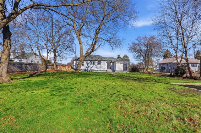 9816 E Broadway Ave, Spokane Valley, WA 99206