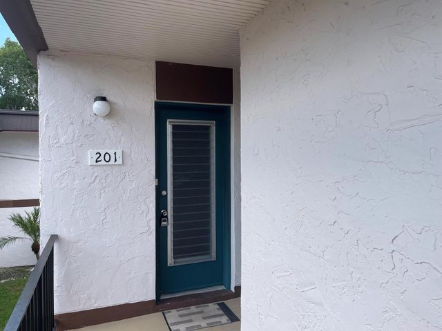 4 N Greenway 201, Royal Palm Beach, FL 33411