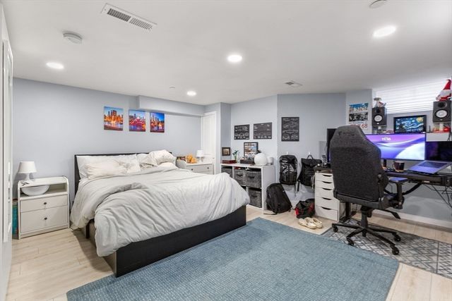 32 Cameron Avenue 32, Cambridge, MA 02140