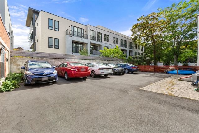 32 Cameron Avenue 32, Cambridge, MA 02140