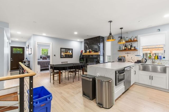 32 Cameron Avenue 32, Cambridge, MA 02140