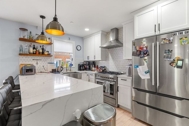 32 Cameron Avenue 32, Cambridge, MA 02140