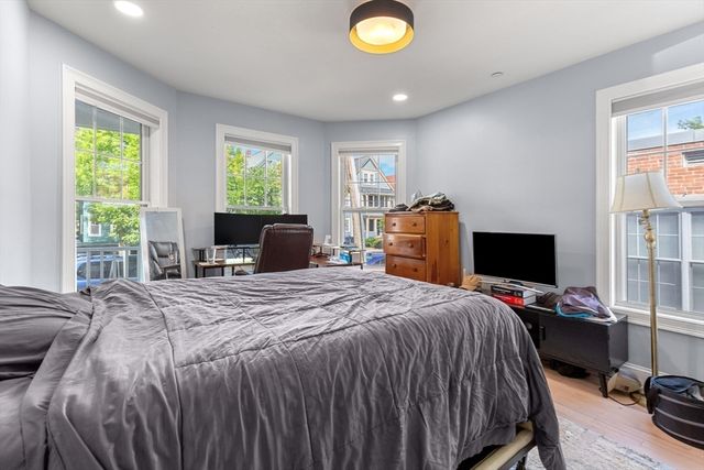 32 Cameron Avenue 32, Cambridge, MA 02140