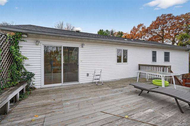 11 Pennsylvania Avenue, Monroe, NY 10950