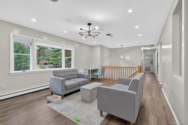 11 Pennsylvania Avenue, Monroe, NY 10950