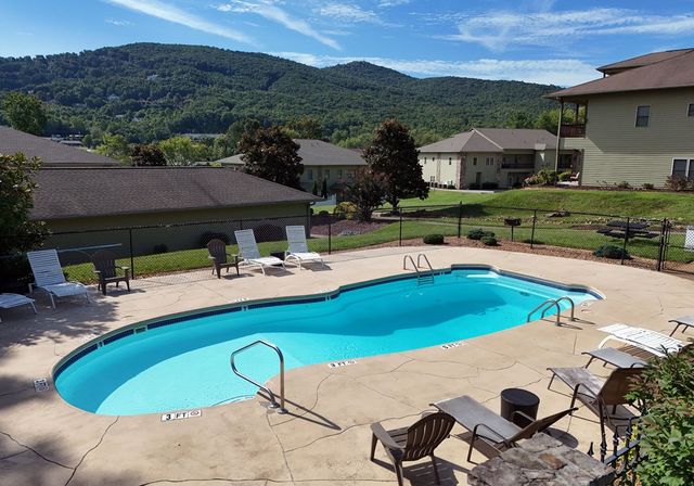 1647 Lakeview Drive Unit C, Young Harris, GA 30582