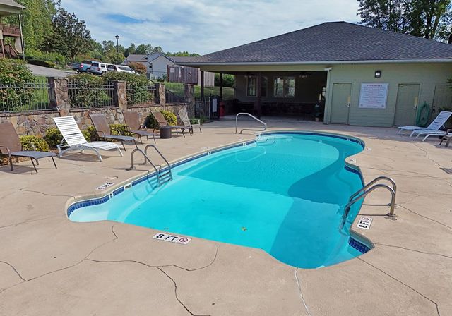 1647 Lakeview Drive Unit C, Young Harris, GA 30582