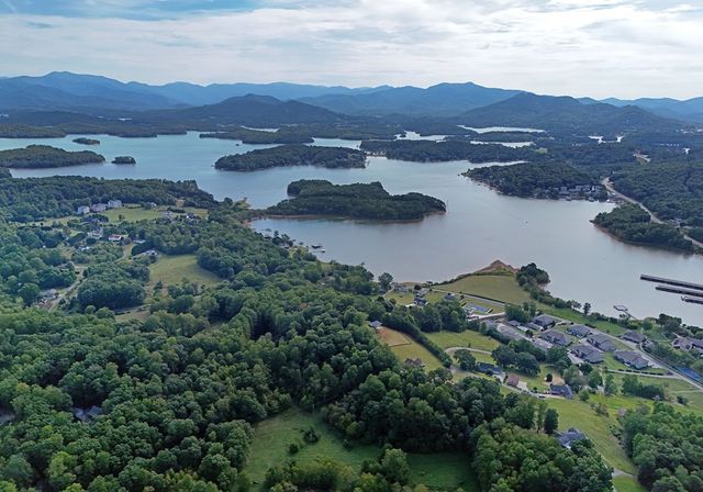 1647 Lakeview Drive Unit C, Young Harris, GA 30582