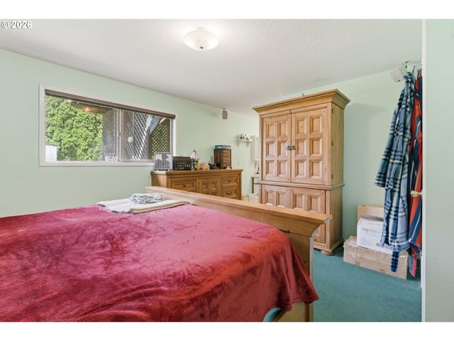 1865 7TH St, Columbia City, OR 97018
