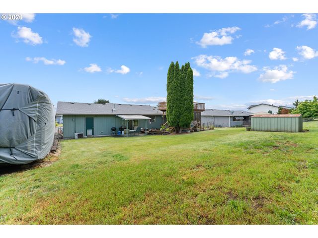 1865 7TH St, Columbia City, OR 97018