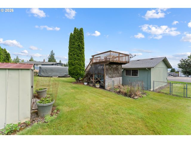 1865 7TH St, Columbia City, OR 97018