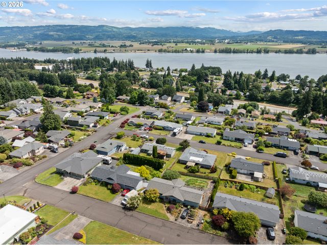 1865 7TH St, Columbia City, OR 97018