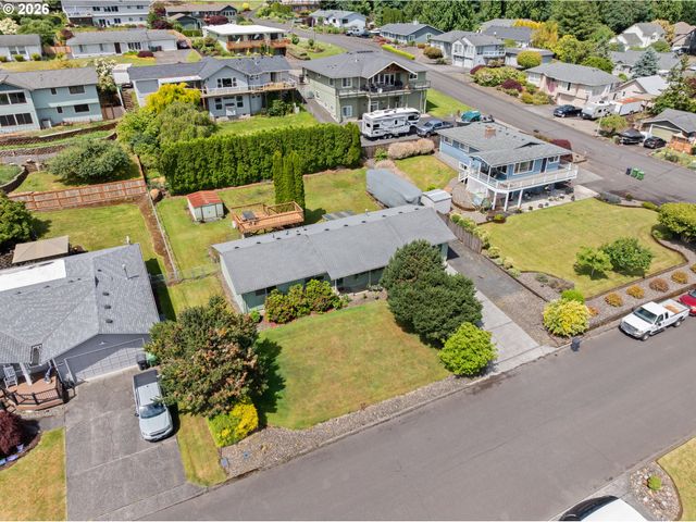 1865 7TH St, Columbia City, OR 97018