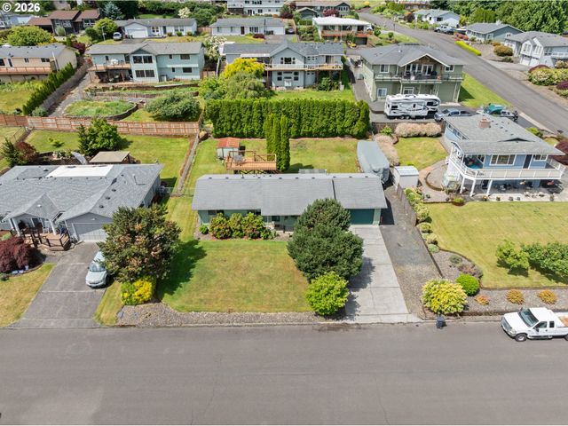 1865 7TH St, Columbia City, OR 97018