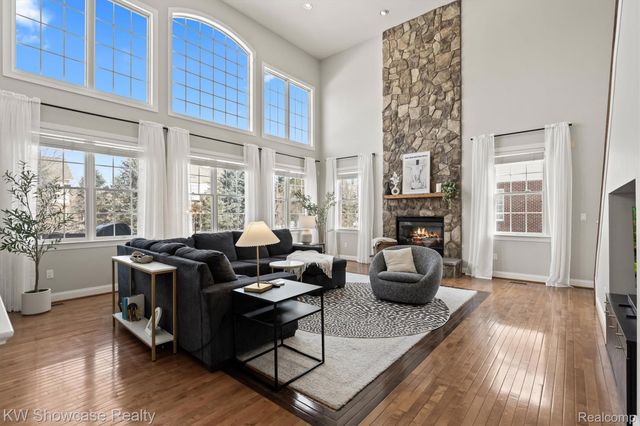 46430 Pinehurst Circle, Northville Township, MI 48168