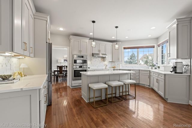 46430 Pinehurst Circle, Northville Township, MI 48168