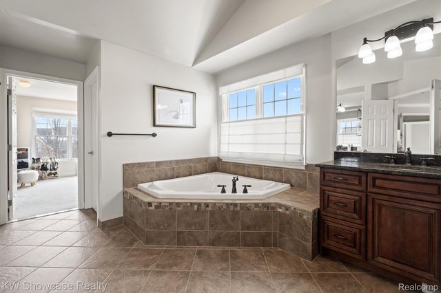 46430 Pinehurst Circle, Northville Township, MI 48168