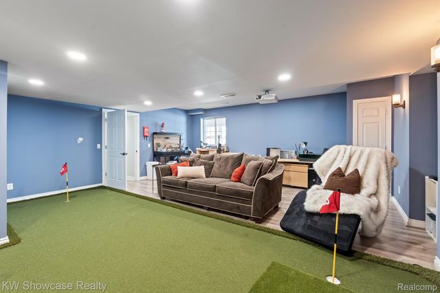 46430 Pinehurst Circle, Northville Township, MI 48168