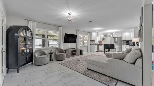 1522 HALLAM DRIVE, Lakeland, FL 33813
