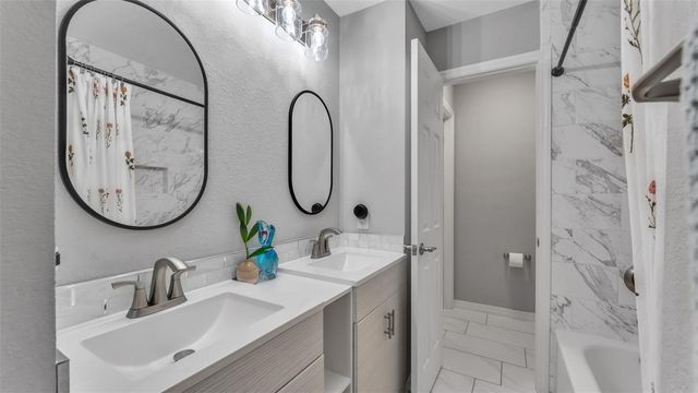 1522 HALLAM DRIVE, Lakeland, FL 33813