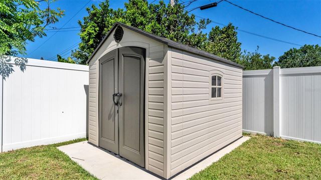 1522 HALLAM DRIVE, Lakeland, FL 33813