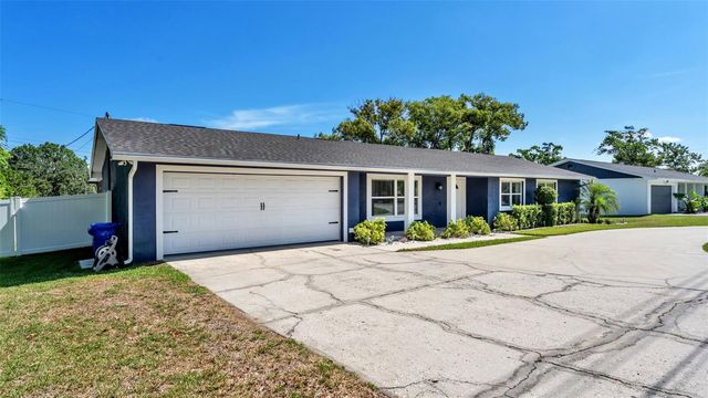 1522 HALLAM DRIVE, Lakeland, FL 33813