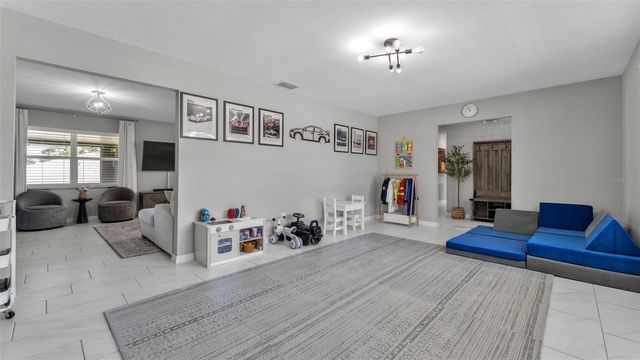 1522 HALLAM DRIVE, Lakeland, FL 33813