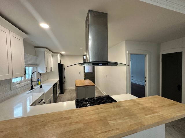 5814 N Campbell Avenue 2, Chicago, IL 60659