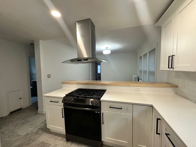 5814 N Campbell Avenue 2, Chicago, IL 60659