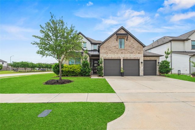 8634 Blue Coral Drive, Cypress, TX 77433