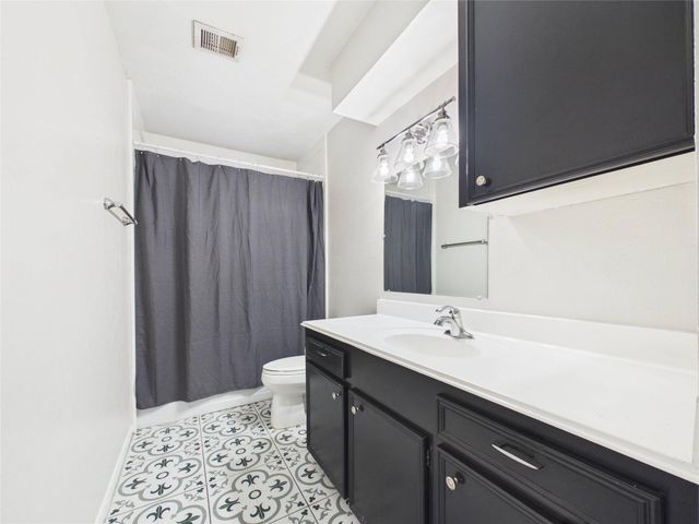 2004 Yorktown Court N, League City, TX 77573