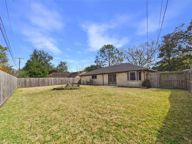 2004 Yorktown Court N, League City, TX 77573