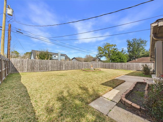2004 Yorktown Court N, League City, TX 77573