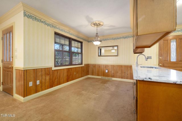 536 Mayfield Avenue, Kingsport, TN 37665