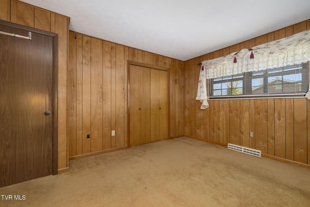 536 Mayfield Avenue, Kingsport, TN 37665