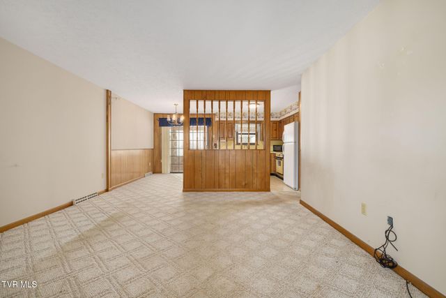 536 Mayfield Avenue, Kingsport, TN 37665