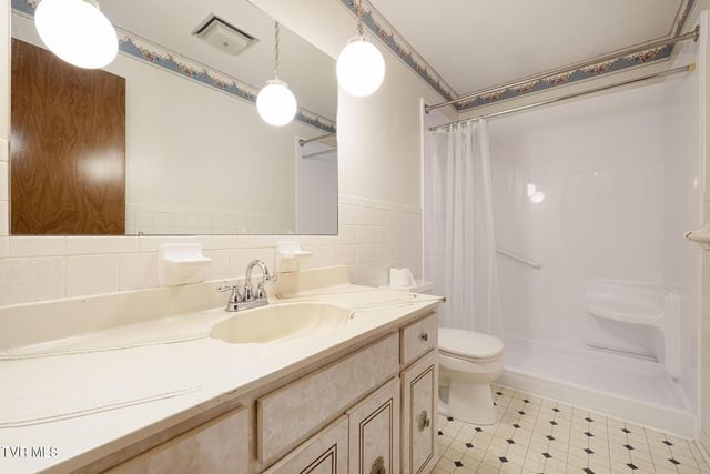 536 Mayfield Avenue, Kingsport, TN 37665