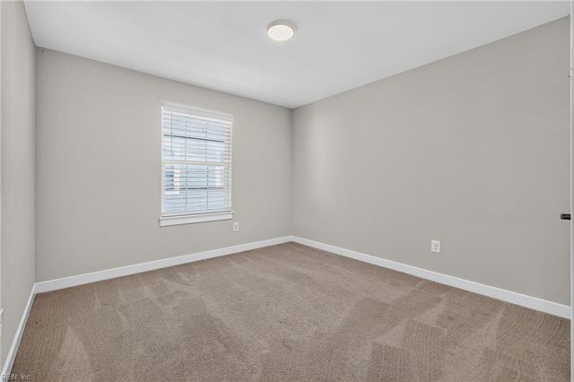 737 Big Bear LN, Chesapeake, VA 23323