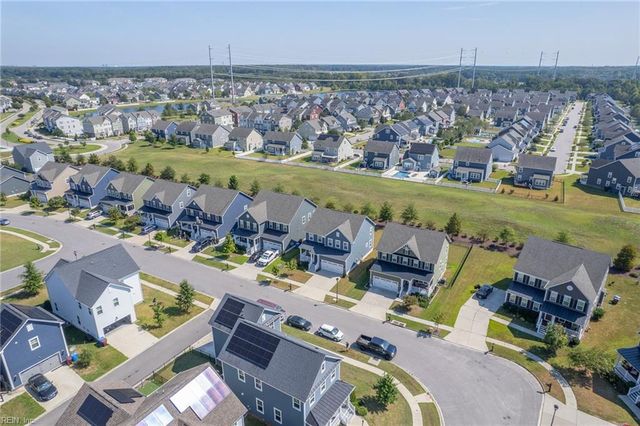 737 Big Bear LN, Chesapeake, VA 23323