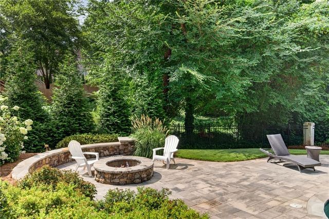 4766 Chamblee Dunwoody Road, Dunwoody, GA 30338