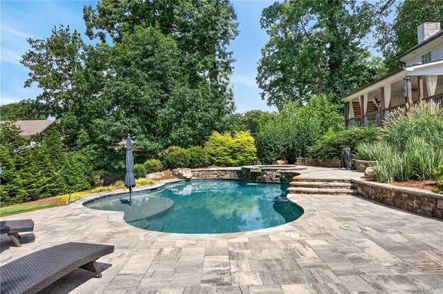 4766 Chamblee Dunwoody Road, Dunwoody, GA 30338